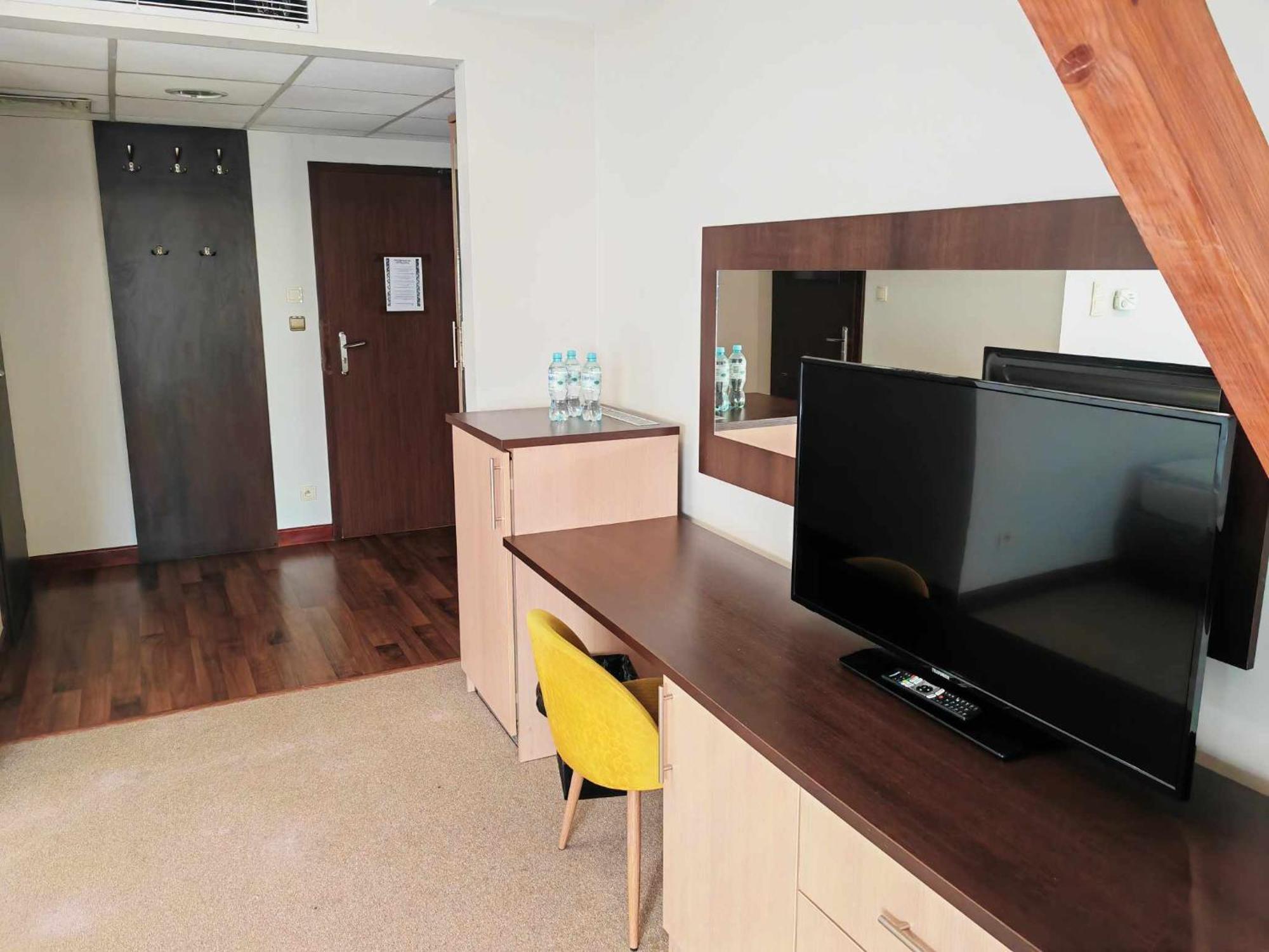 Maka I Magia Obiady Domowe Hotel Zambrow Dış mekan fotoğraf